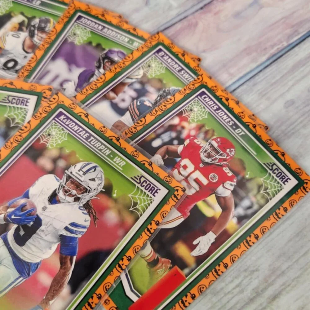 2025 Panini- Score Football Card Bundle - Picture 6 of 7
